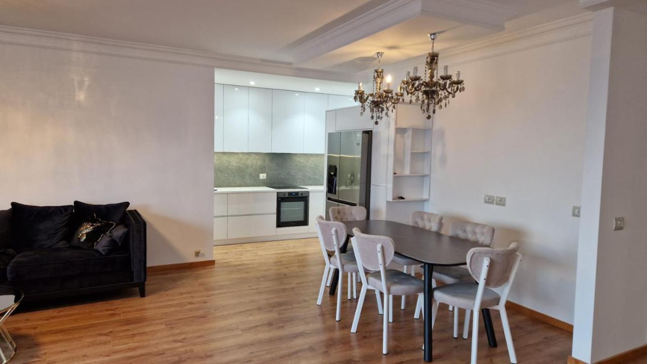 Pirro Luxury Apartment Sarande Exterior photo
